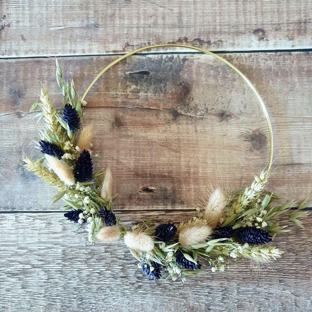 Rustic Dried Flower Cake Hoop - Gold